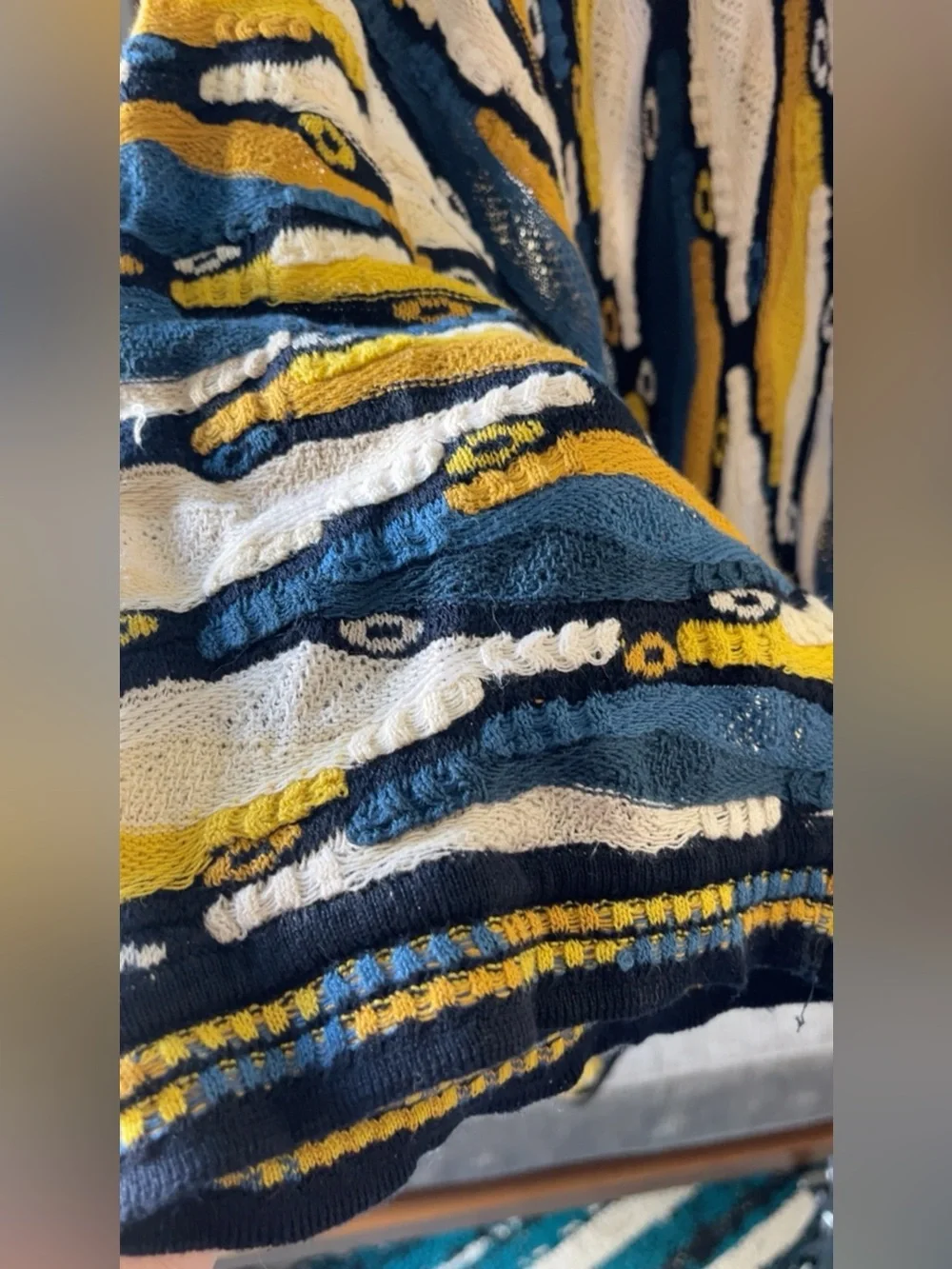 Rare Vintage Coogie sweater top